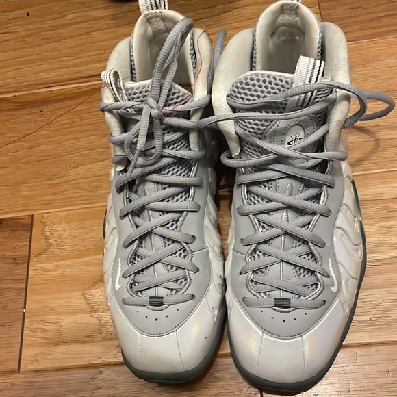 Gray foams - Picture 2 of 3